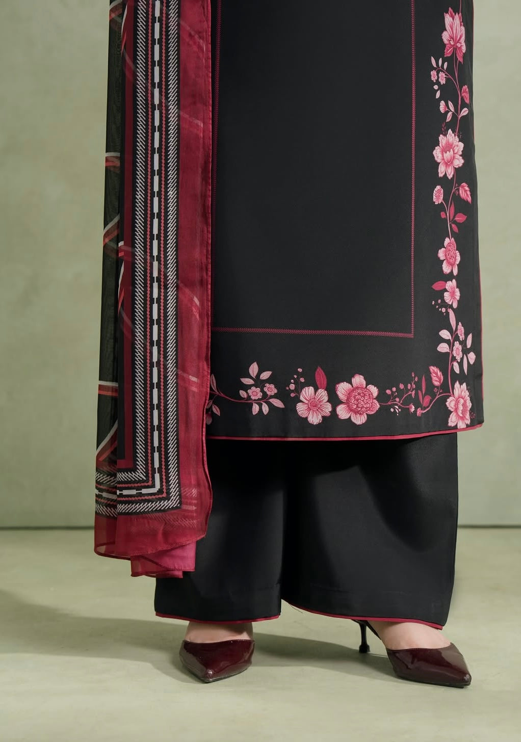 Premium Crepe Ethnic Suit - Pehnava Lawns