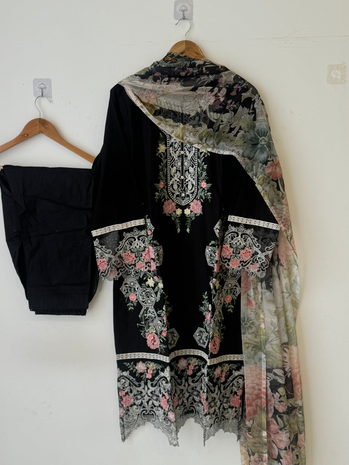 Black Casual Wear Cotton Suit-3771
