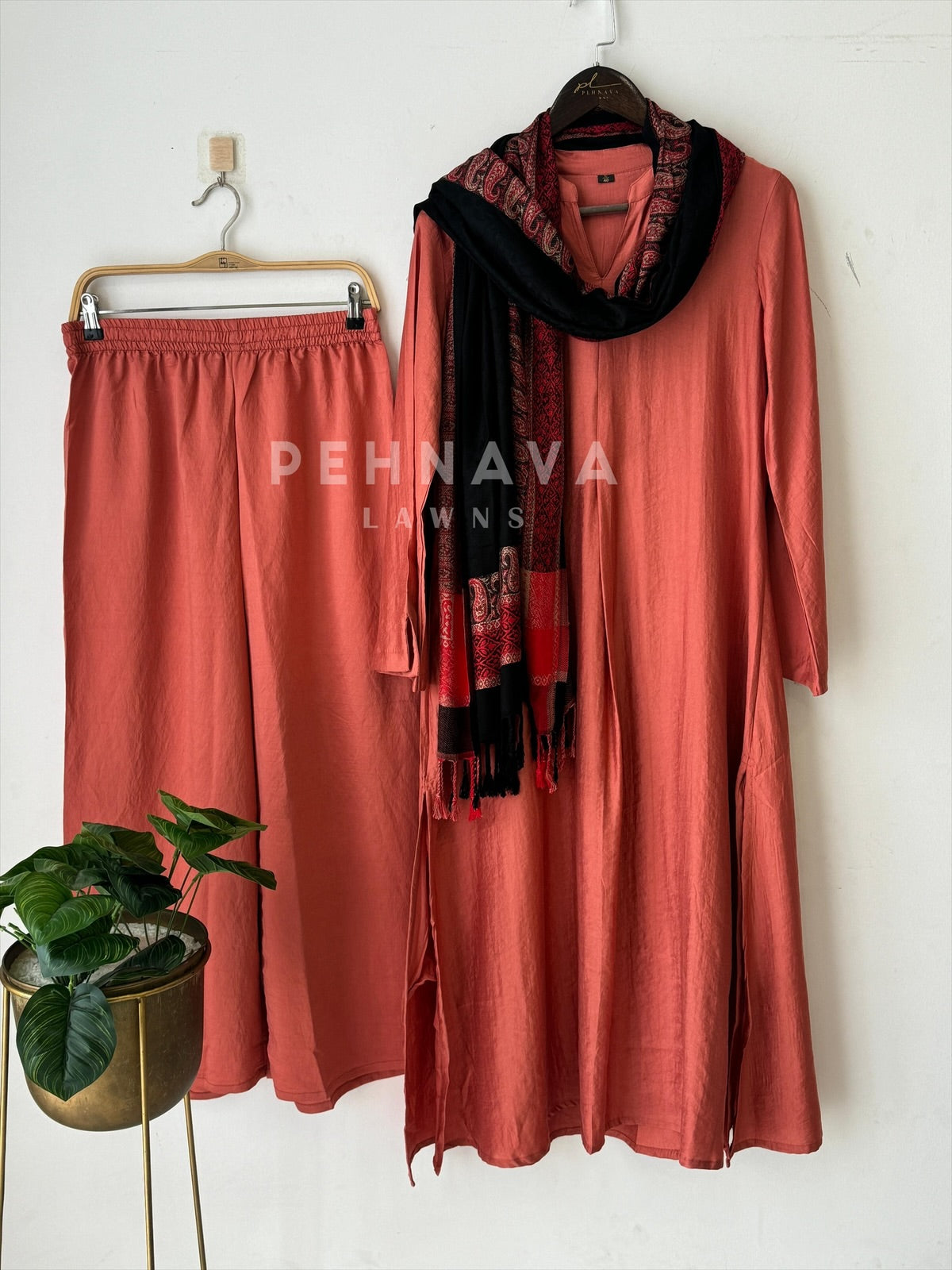 Pashmina Dupatta Suit Set-19746 - Pehnava Lawns
