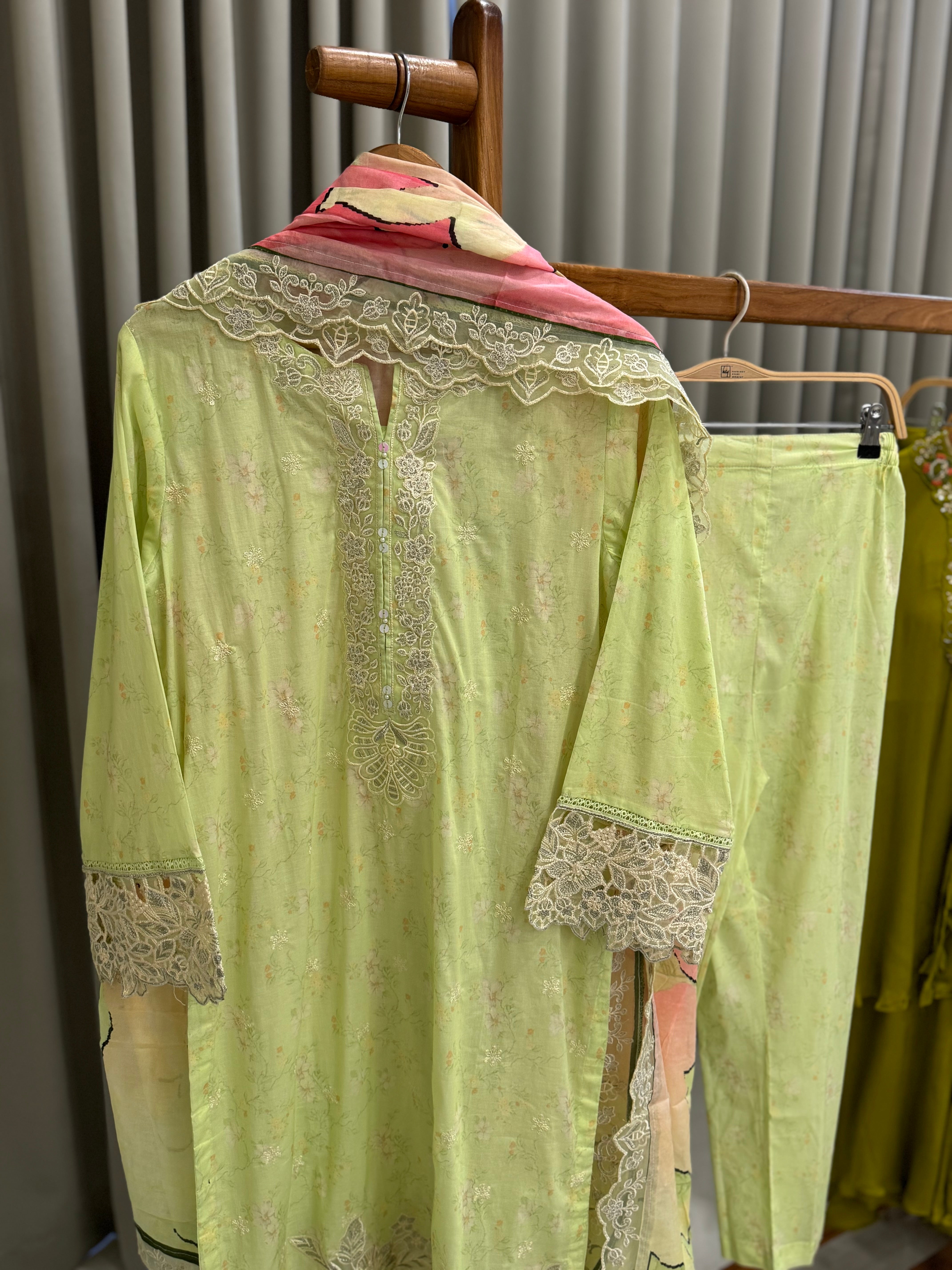 Signature Lawn Suit Featuring Lace Detailings-8