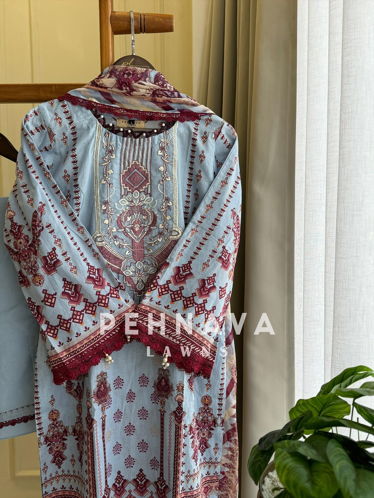Classic Pakistani Lawn Suit