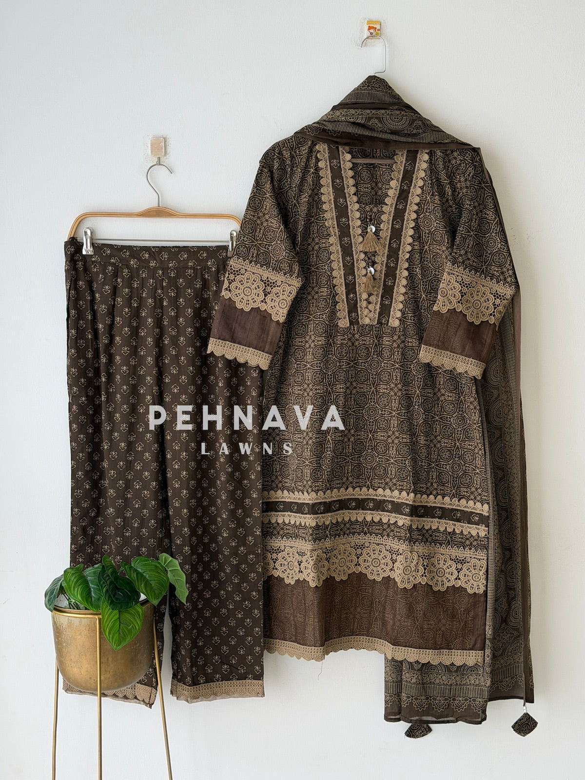 Lace Trimmed Printed Suit Set