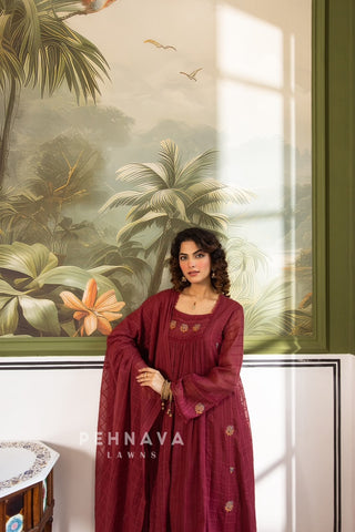 Floral Embroidered Anarkali Suit(7-10 Days Dispatching Time)