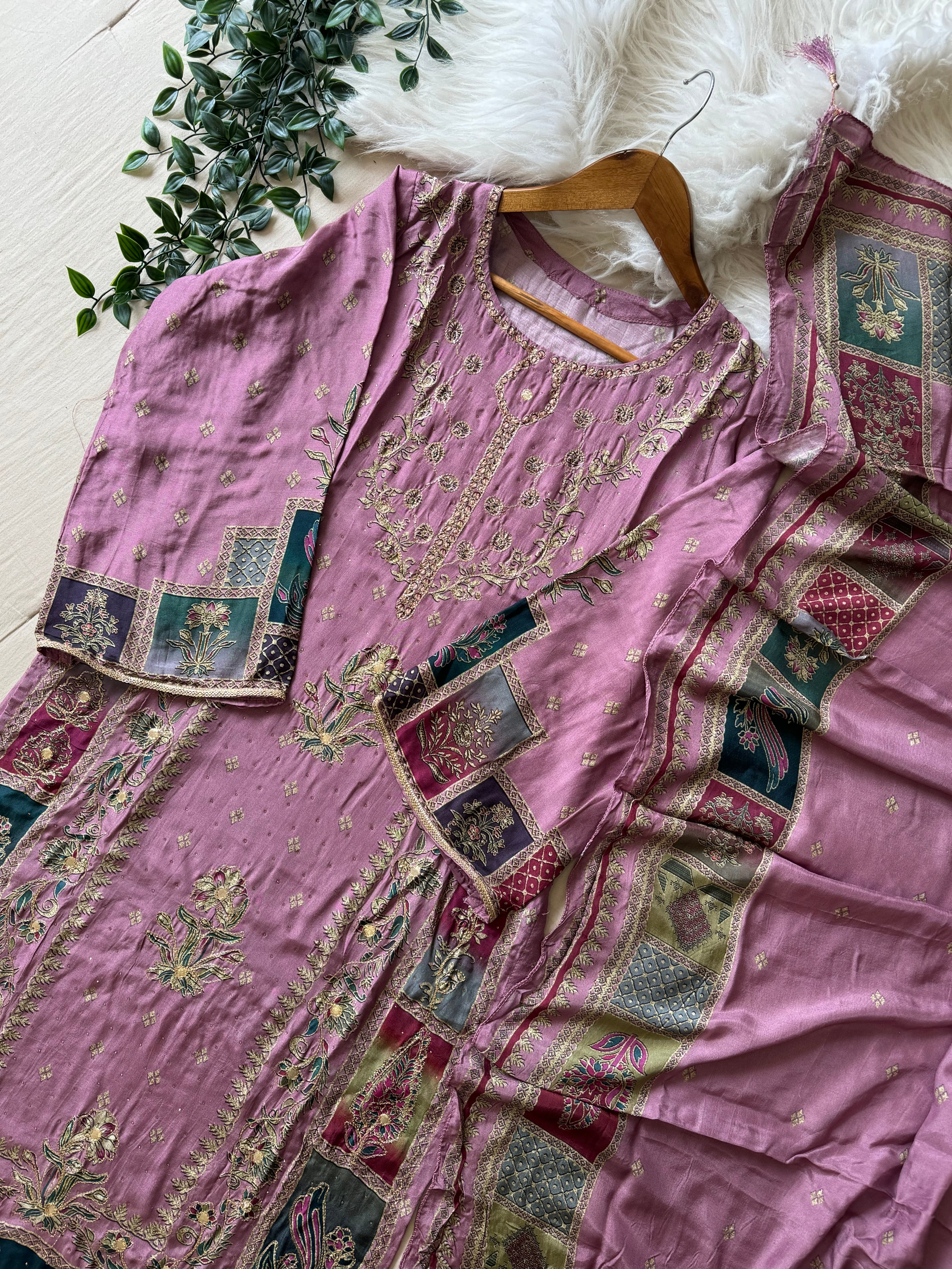 Comfy Muslin Suit with aari work-149