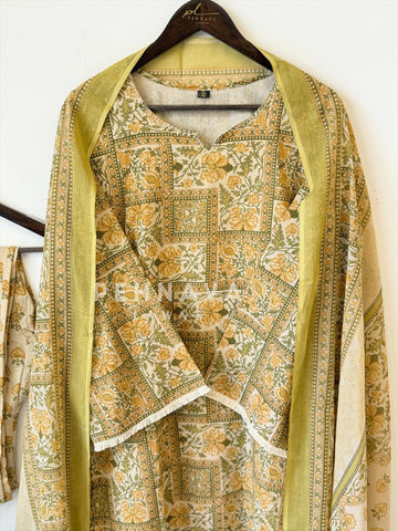 Printed Cotton Suit with bell Sleeves-6219