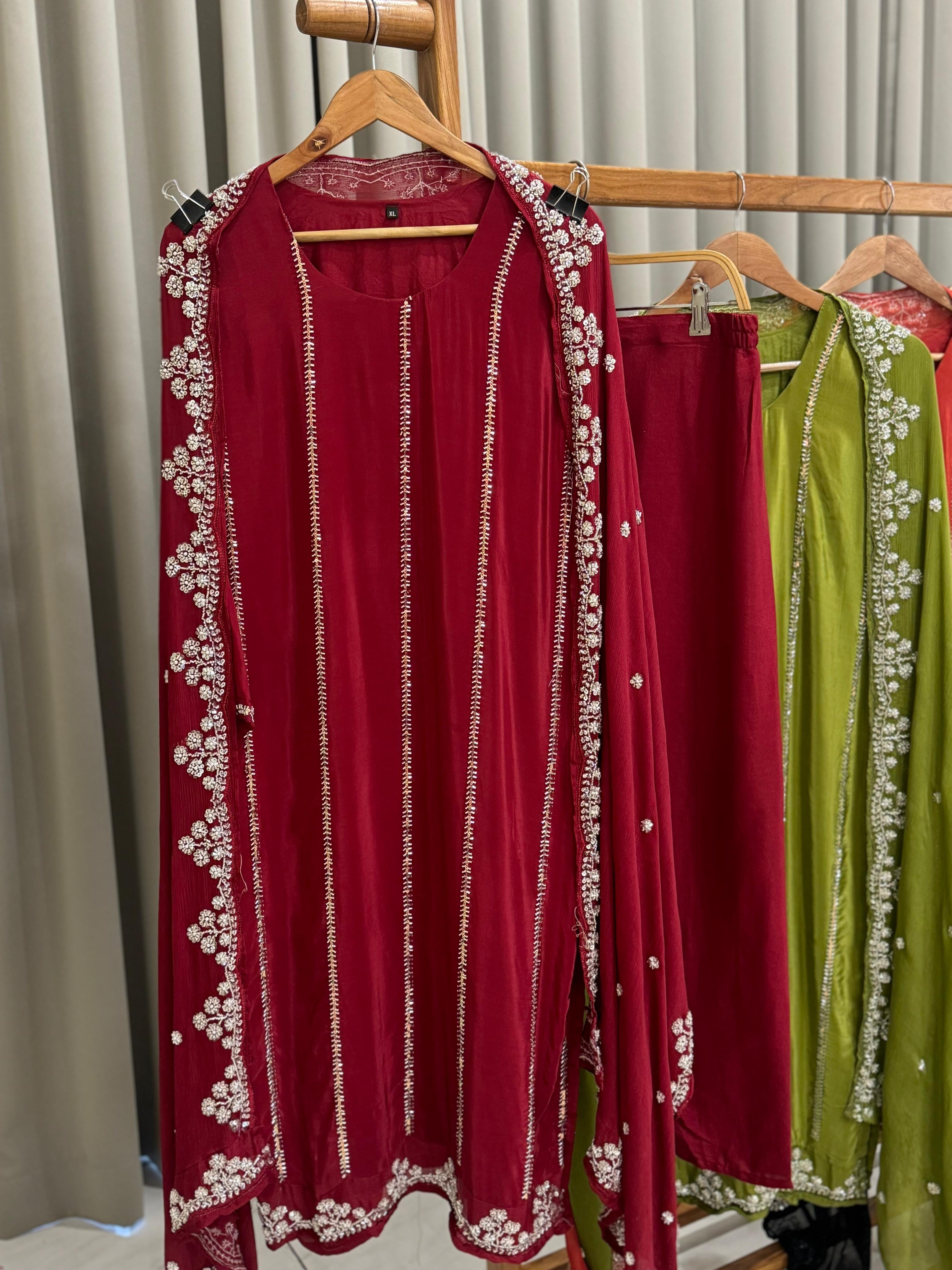 Premium Handworked Crepe Stright-cut suit-3468