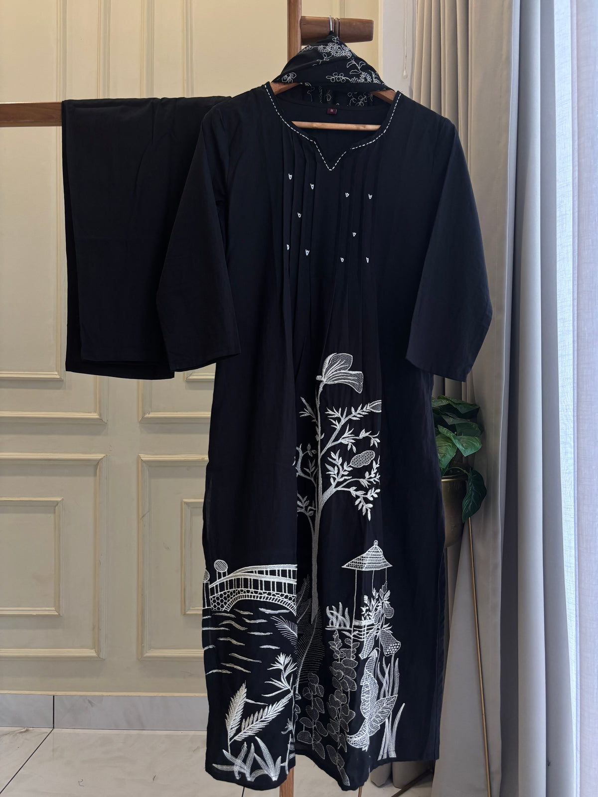 Cotton Pin-tucks slitted suit-0393