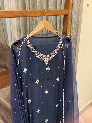Pearl and thread embroidered comfy pire organza suit-09