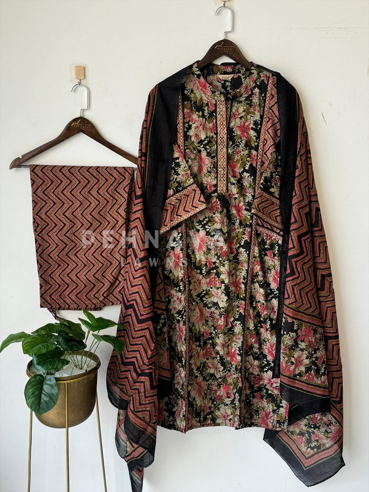 Floral Suit Set-18252 - Pehnava Lawns