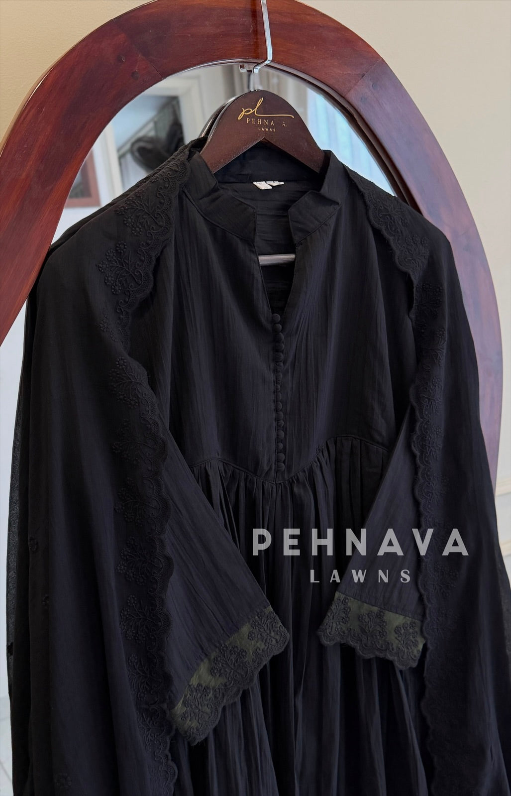 Lace-Trimmed Kurta Set-6404