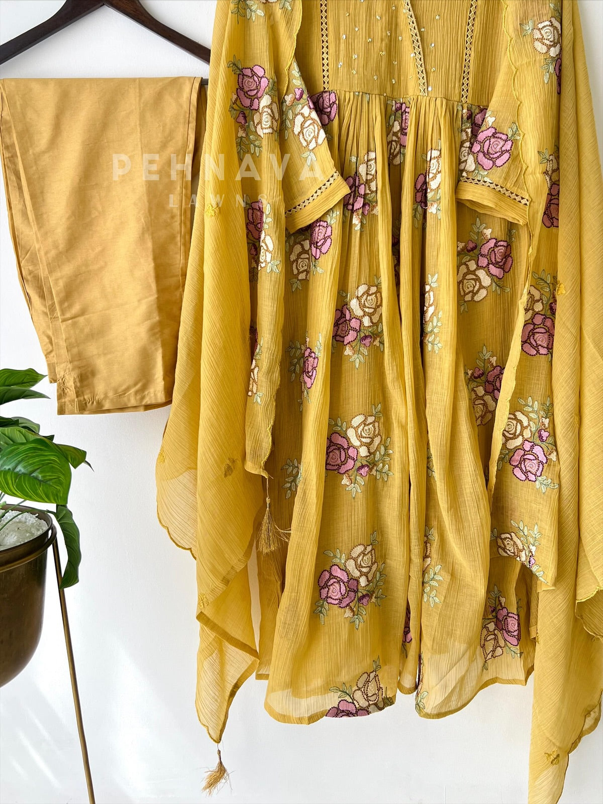 Embroidered Floral Buti Suit-12764