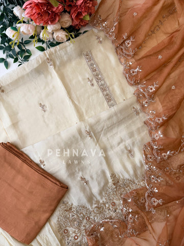Tissue Handworked Unstitched Suit BDF96