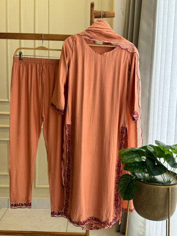 Muslin Designer Pattern Suit - Pehnava Lawns