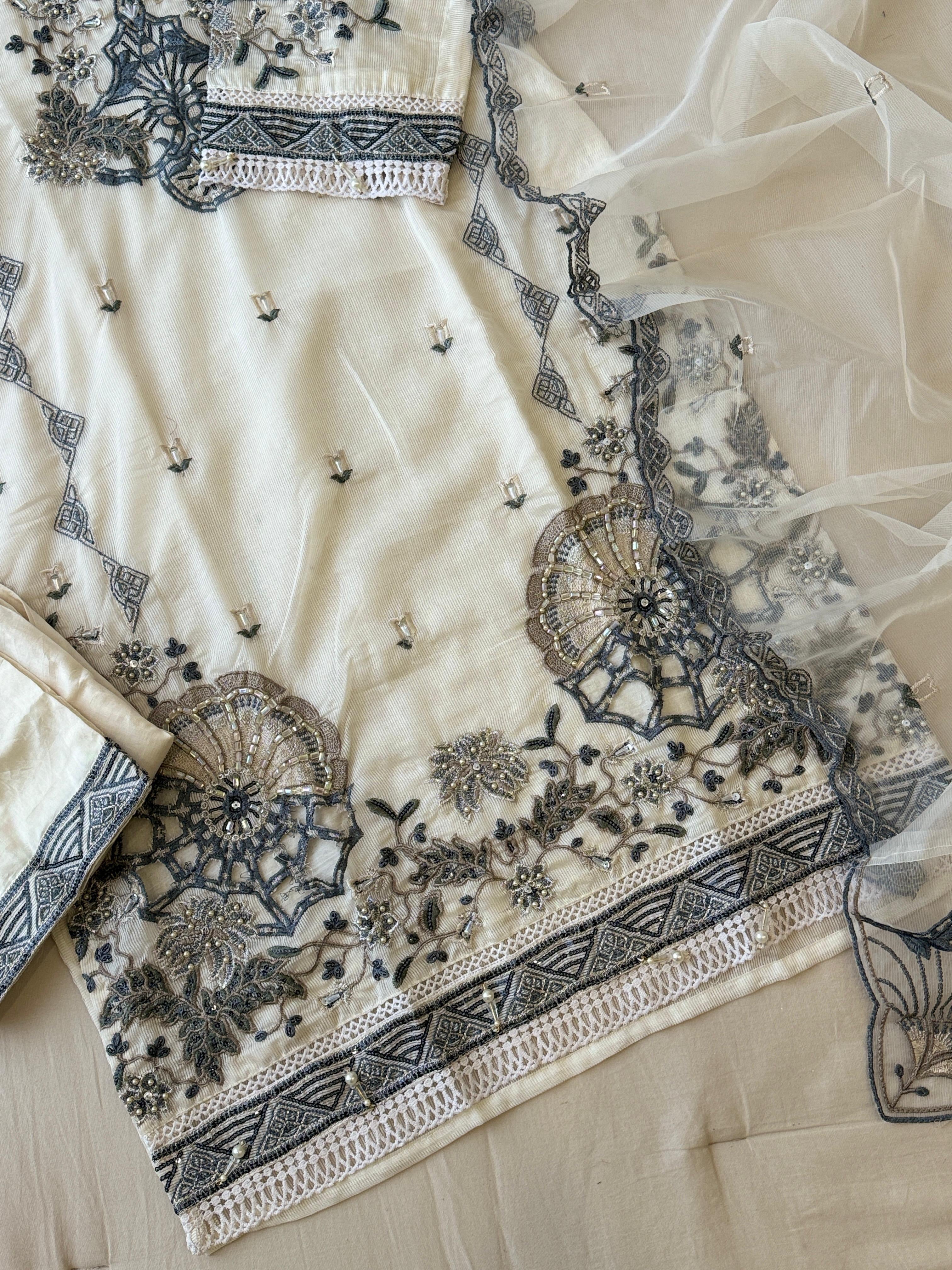 Embroidered Suit Set 1043