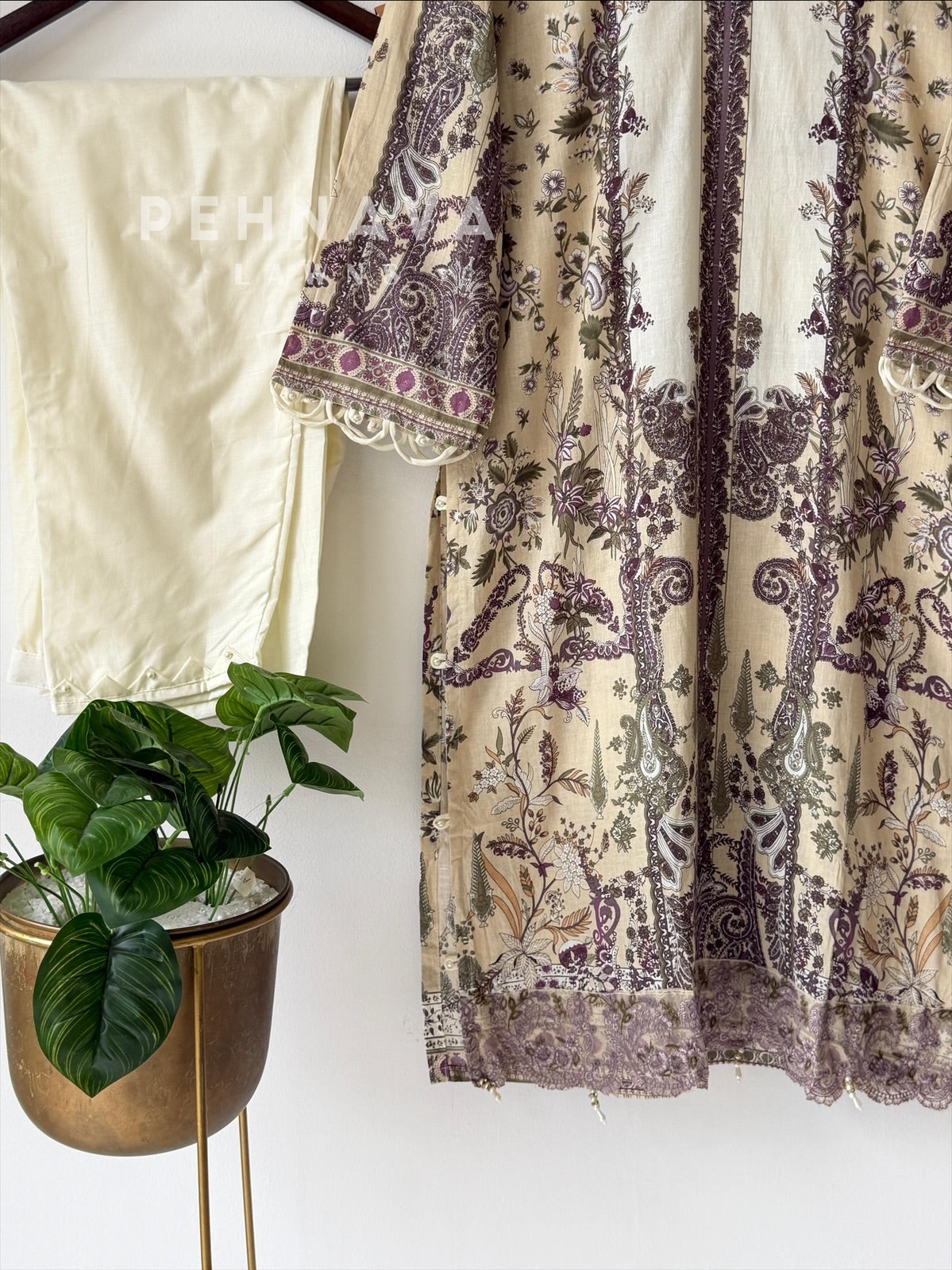 Classic Three Piece Suit-1676 - Pehnava Lawns