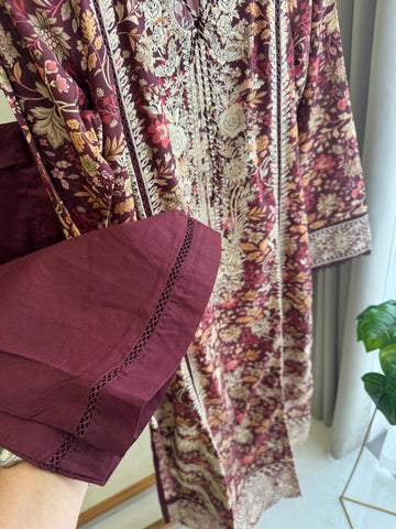 Premium Hand Embroidery Lawn Suit-7