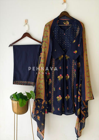 Pin-Tuck Floral Printed Suit 2596
