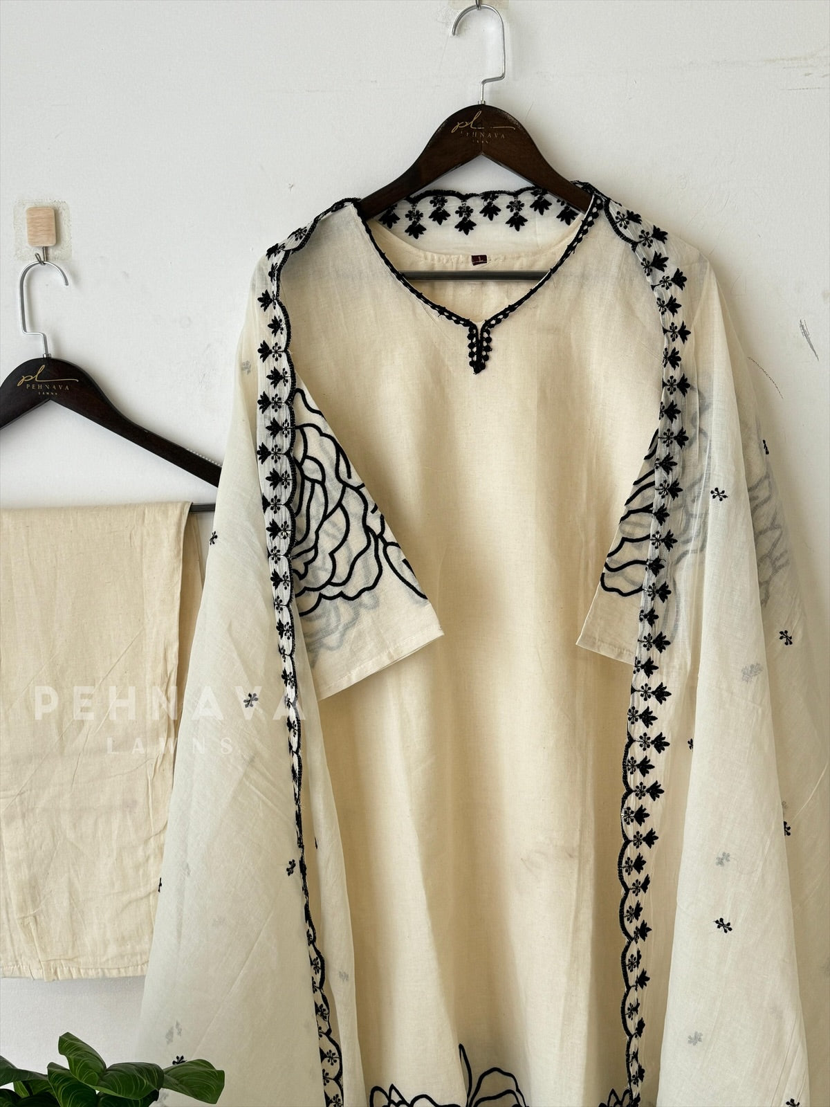 Off-White Rose Embroidery Suit-12074 - Pehnava Lawns