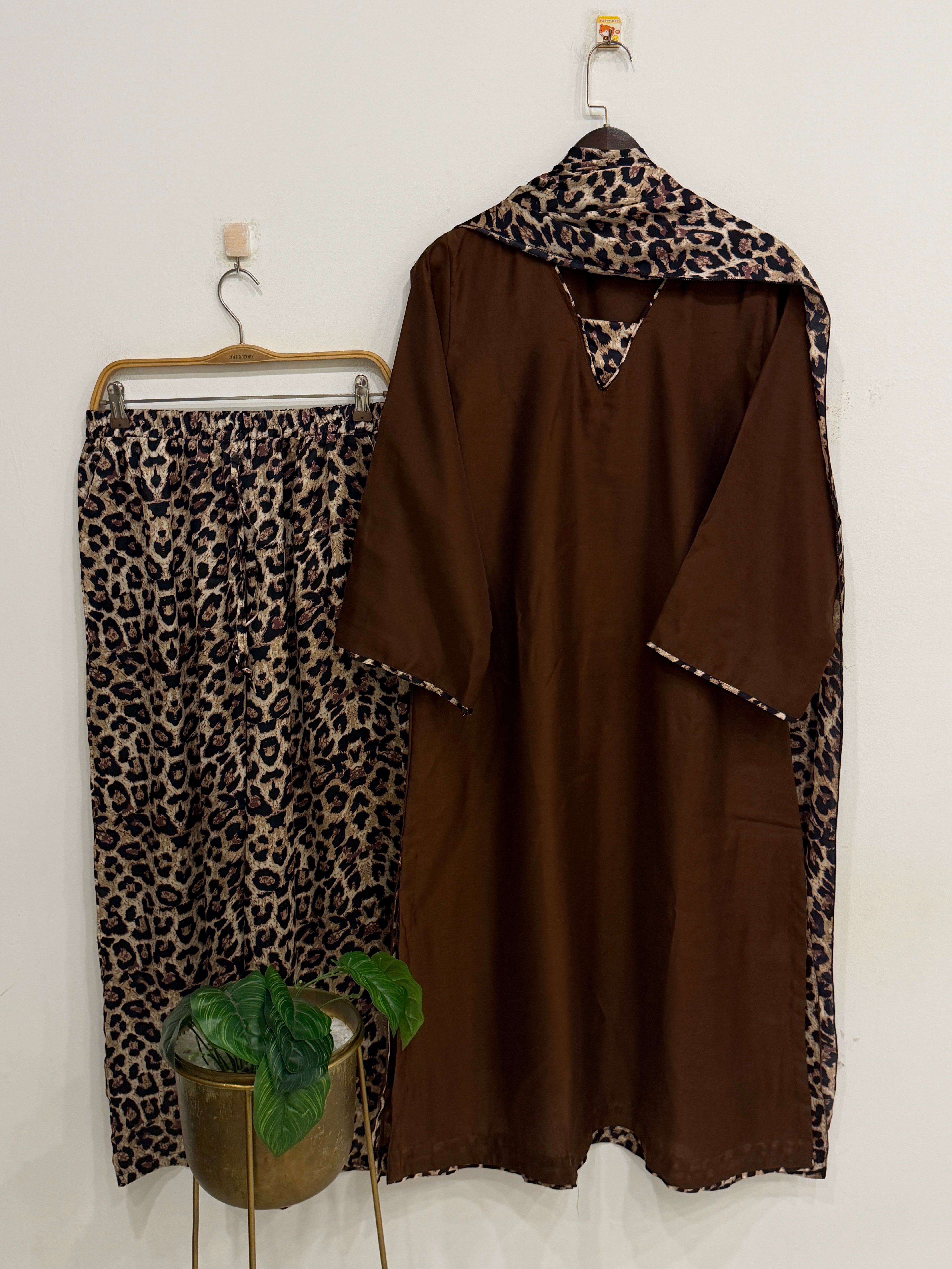 Minimal Animal Printed Three Piece Suit
