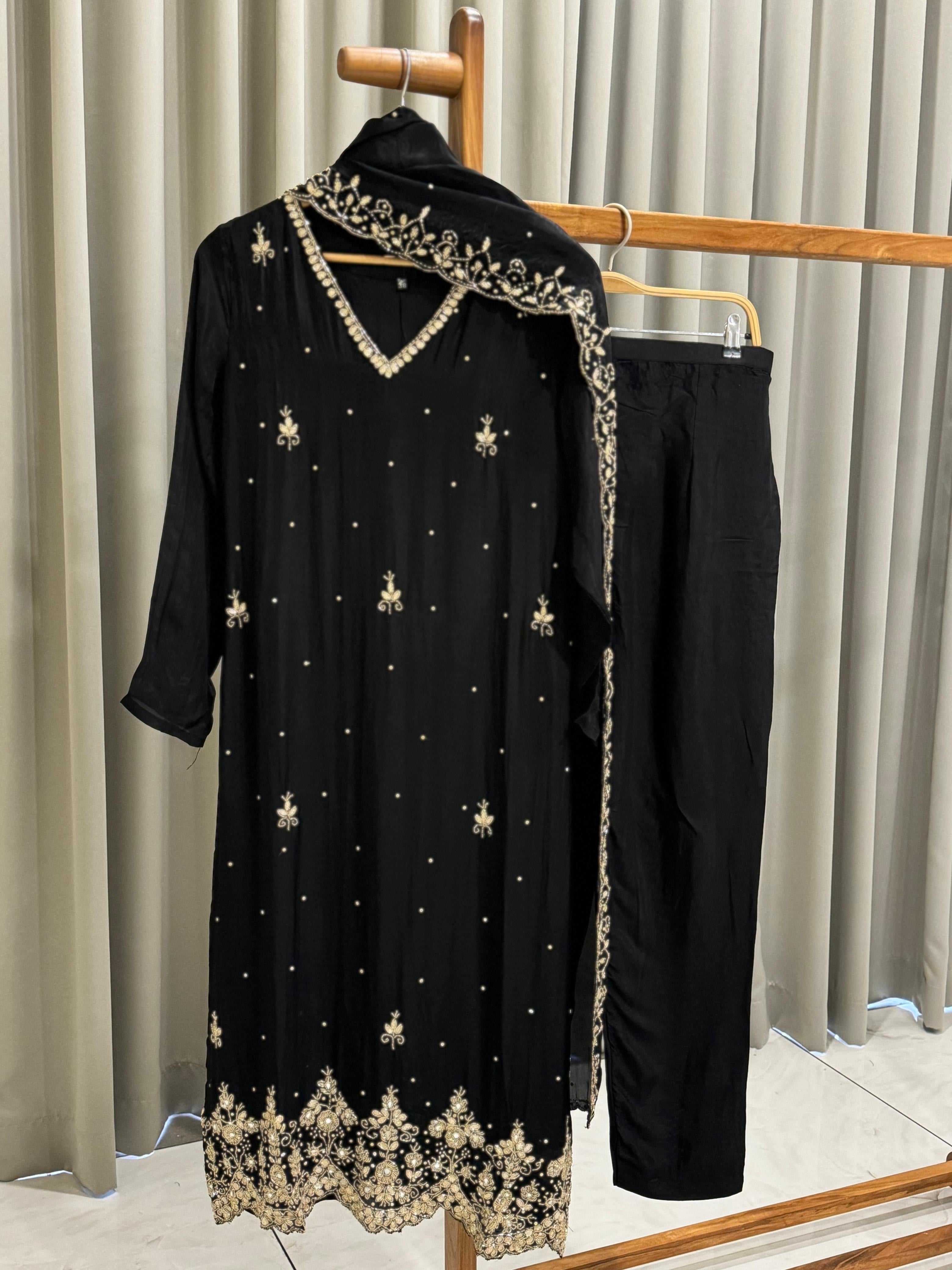 Premium Handworked Chin-non 3 piece Suit - Pehnava Lawns