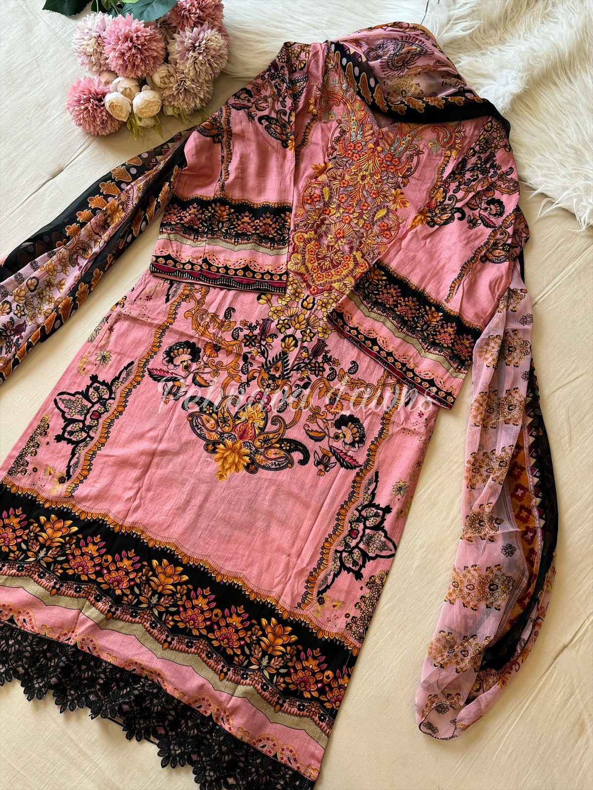 Formal Cotton Suit Featuring Embroidered patches-1031 B