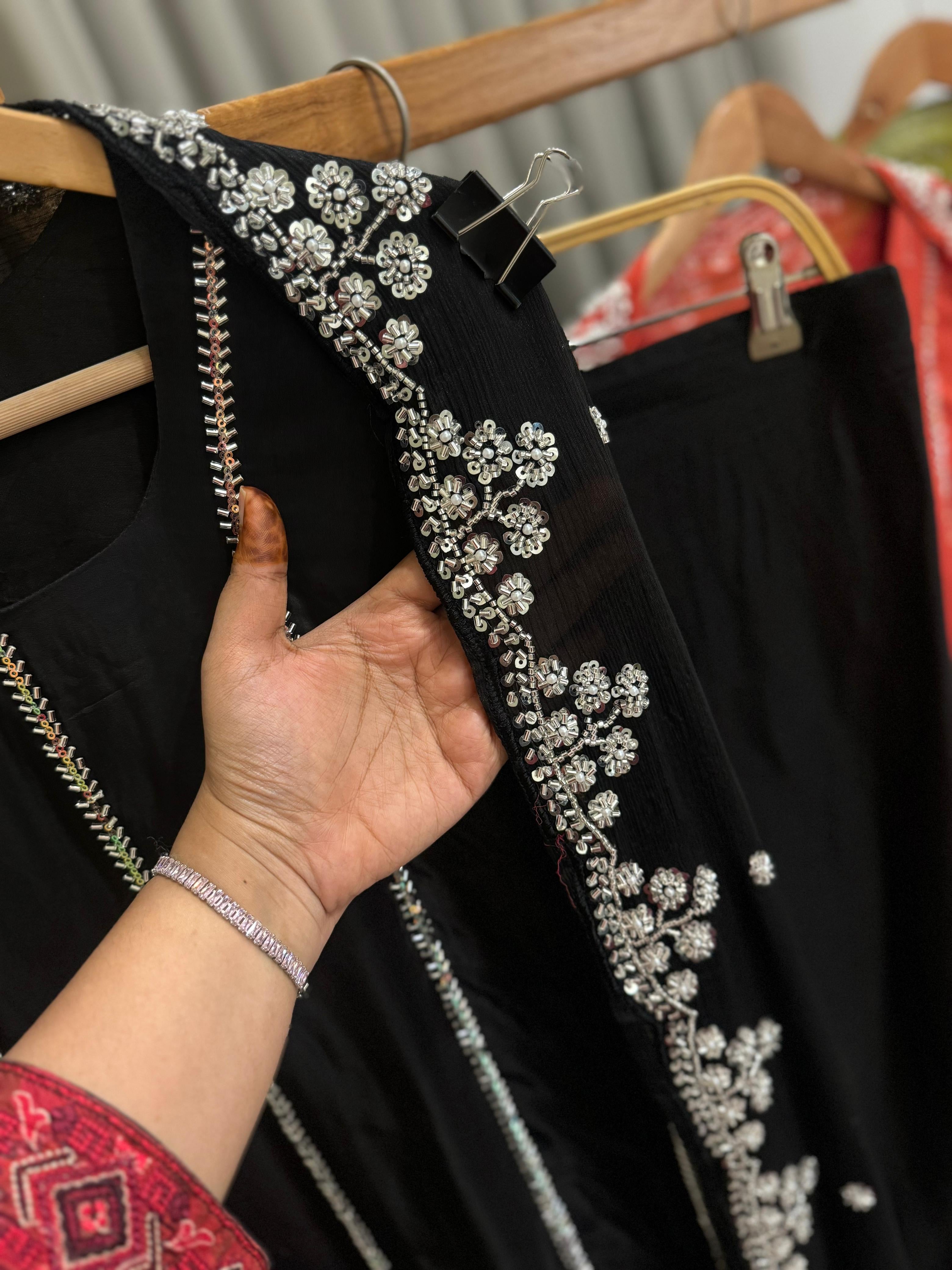 Premium Handworked Crepe Stright-cut suit-3468