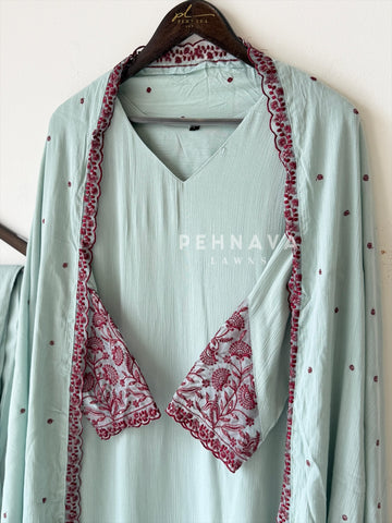 Lace‑Trimmed Embroidered Ensemble-16344