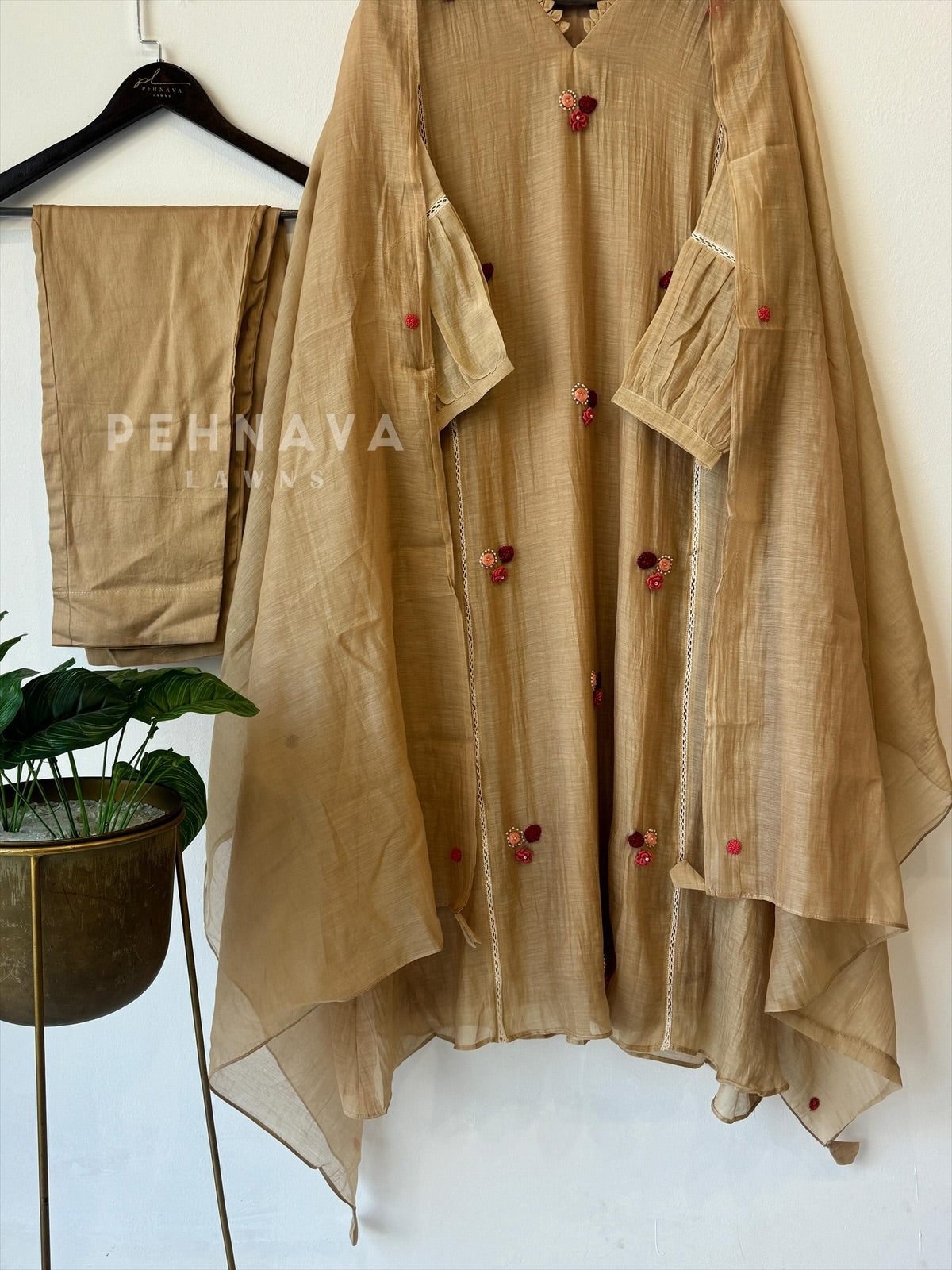 Floral Butti Chanderi Suit