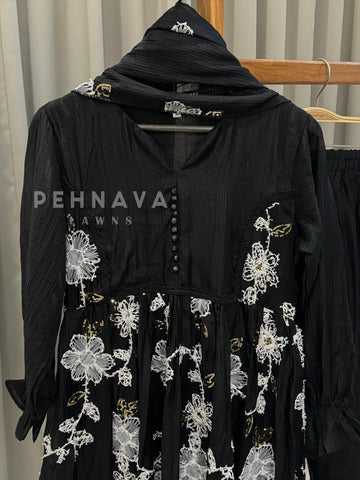 Petal Lace Work Ensemble