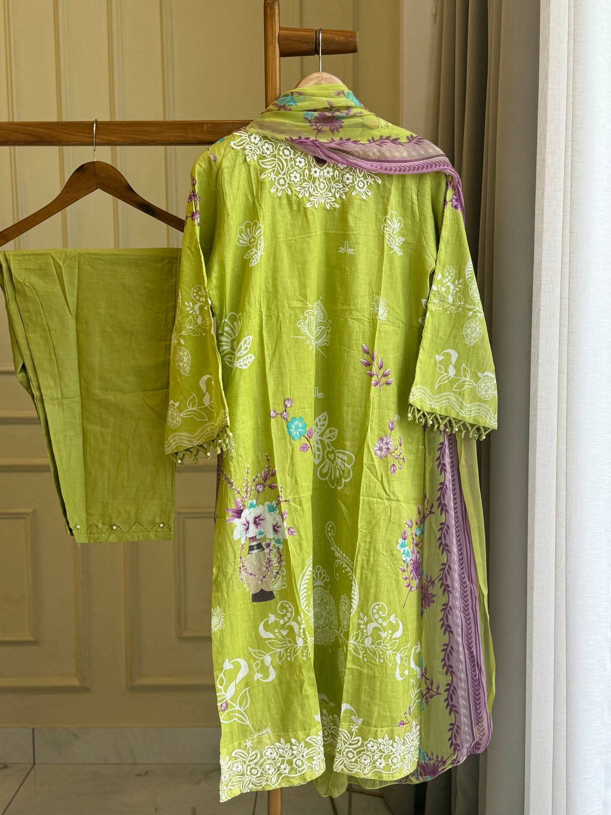 Pure  Cotton suit with embroidered patches and detailings-3
