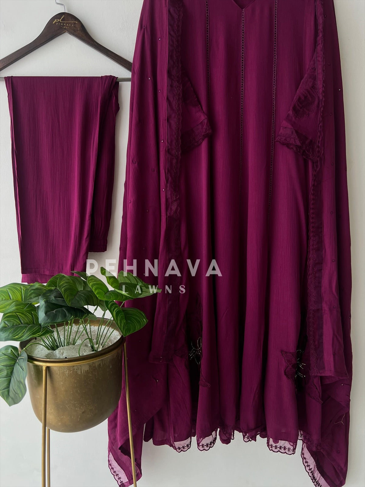 Lace Detail Crinkled Rayon Suit