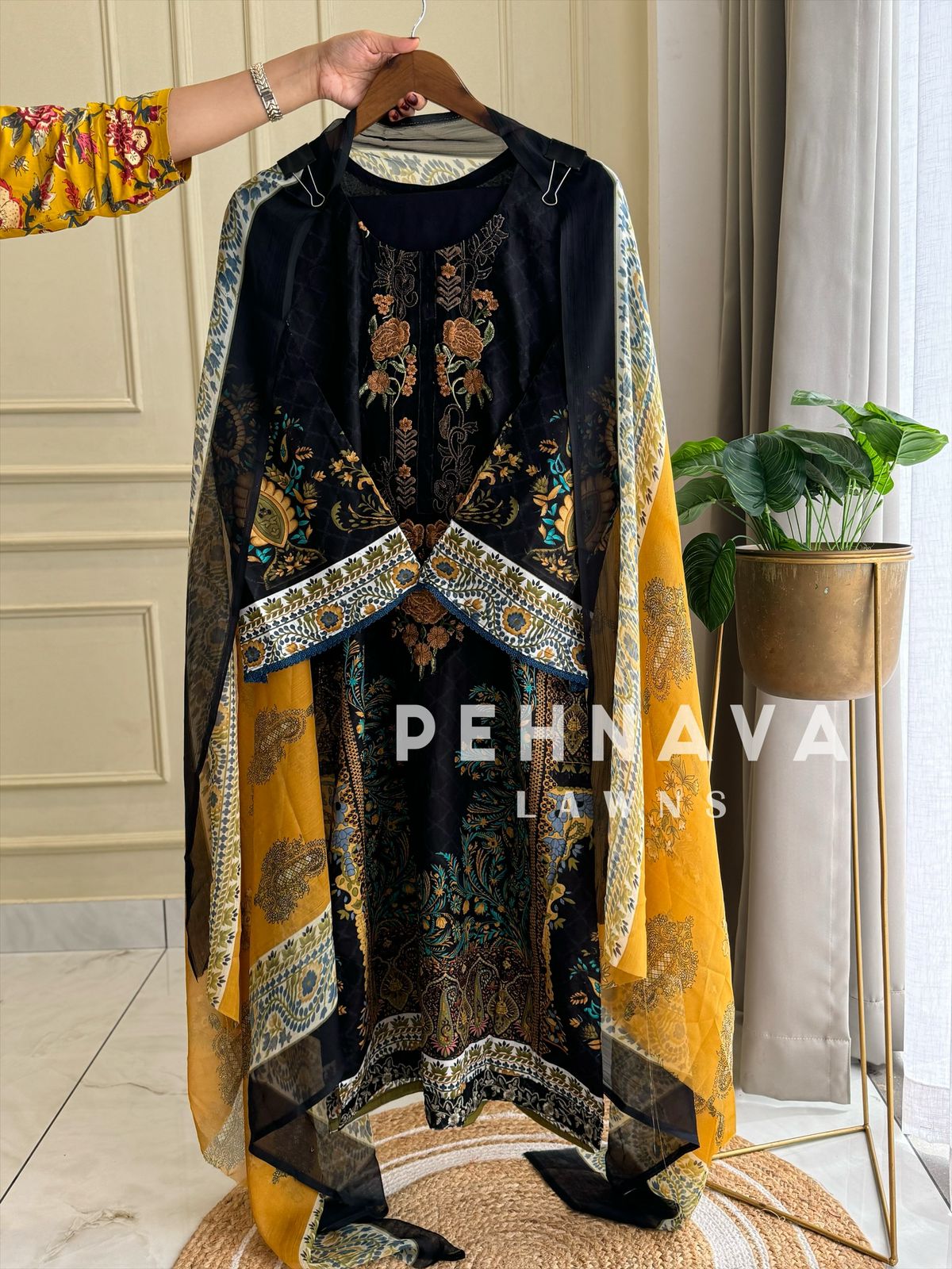Stunning Black&Yellow Embroidered Suit 3803