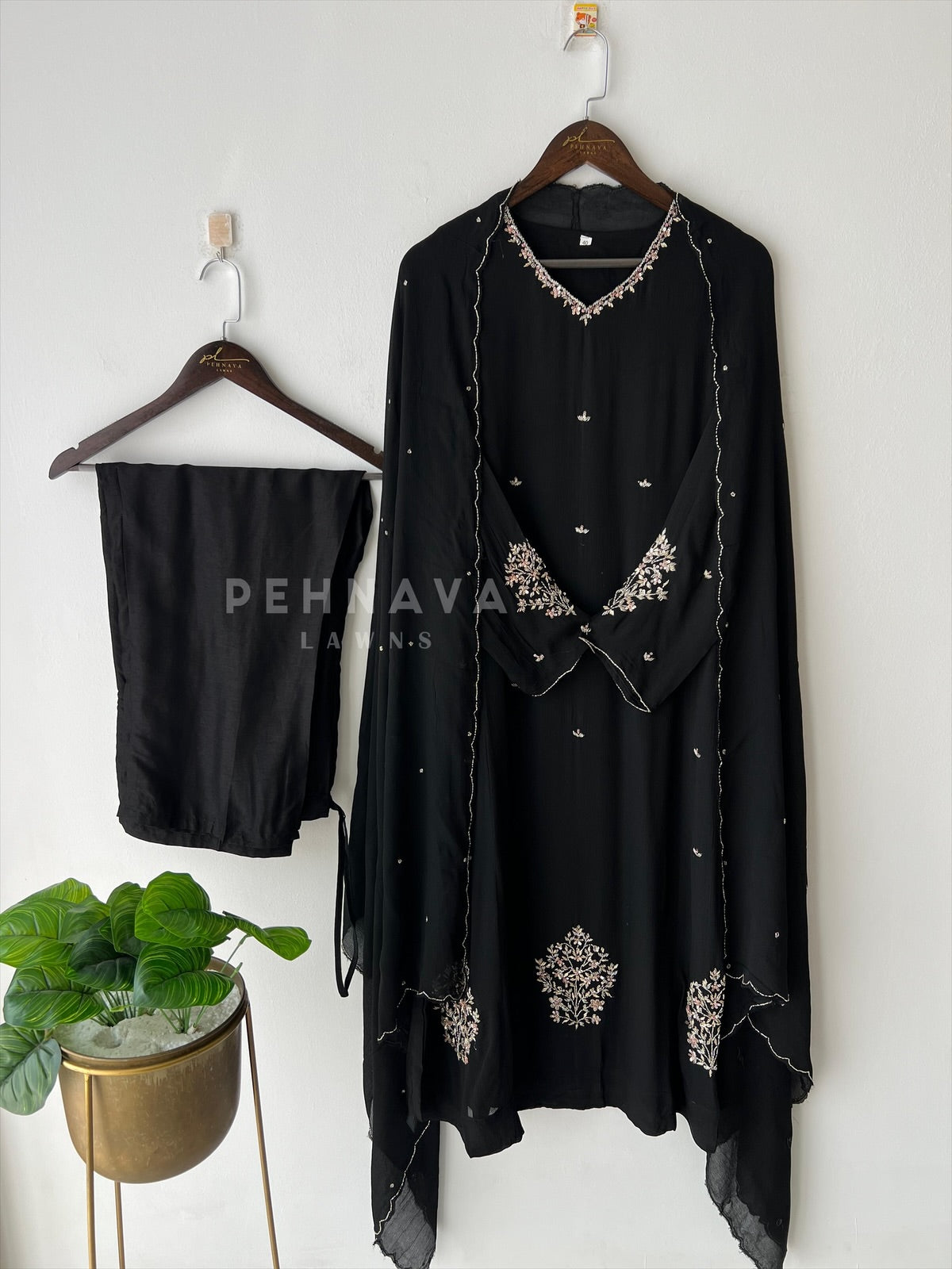 Premium Work Suit-No.4 - Pehnava Lawns