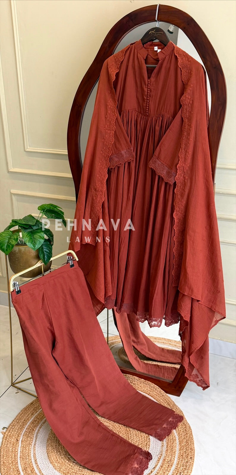 Lace-Trimmed Kurta Set-6404