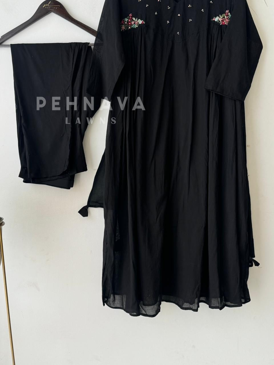 Thread Embroidered Cotton Suit