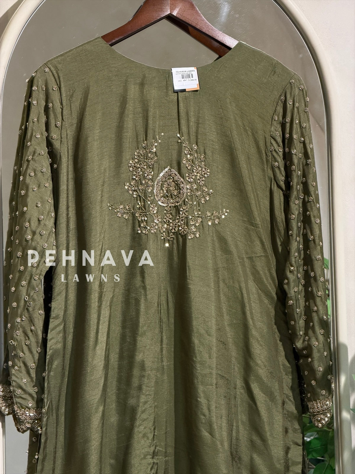 Premium Handworked Chinnon Ensemble