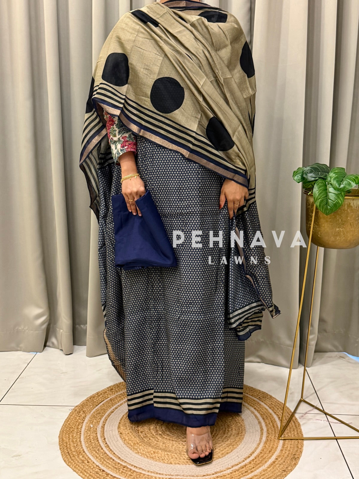 Maheshwari Unstitched Suit With Polka Dot Dupatta-4559