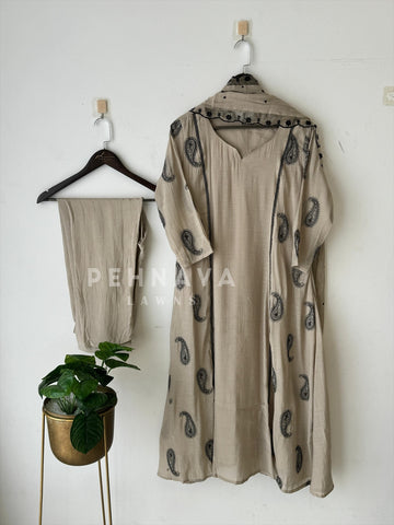 Chanderi Embroidery Suit Set-22158