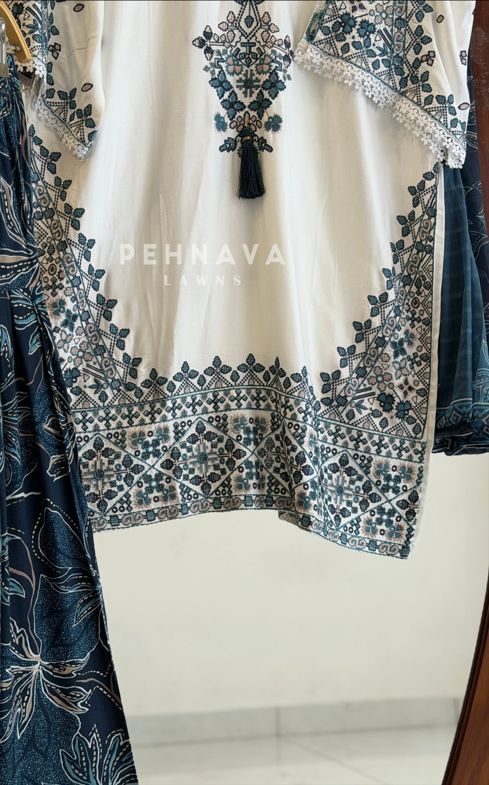 Floral Embroidered Farshi Salwar