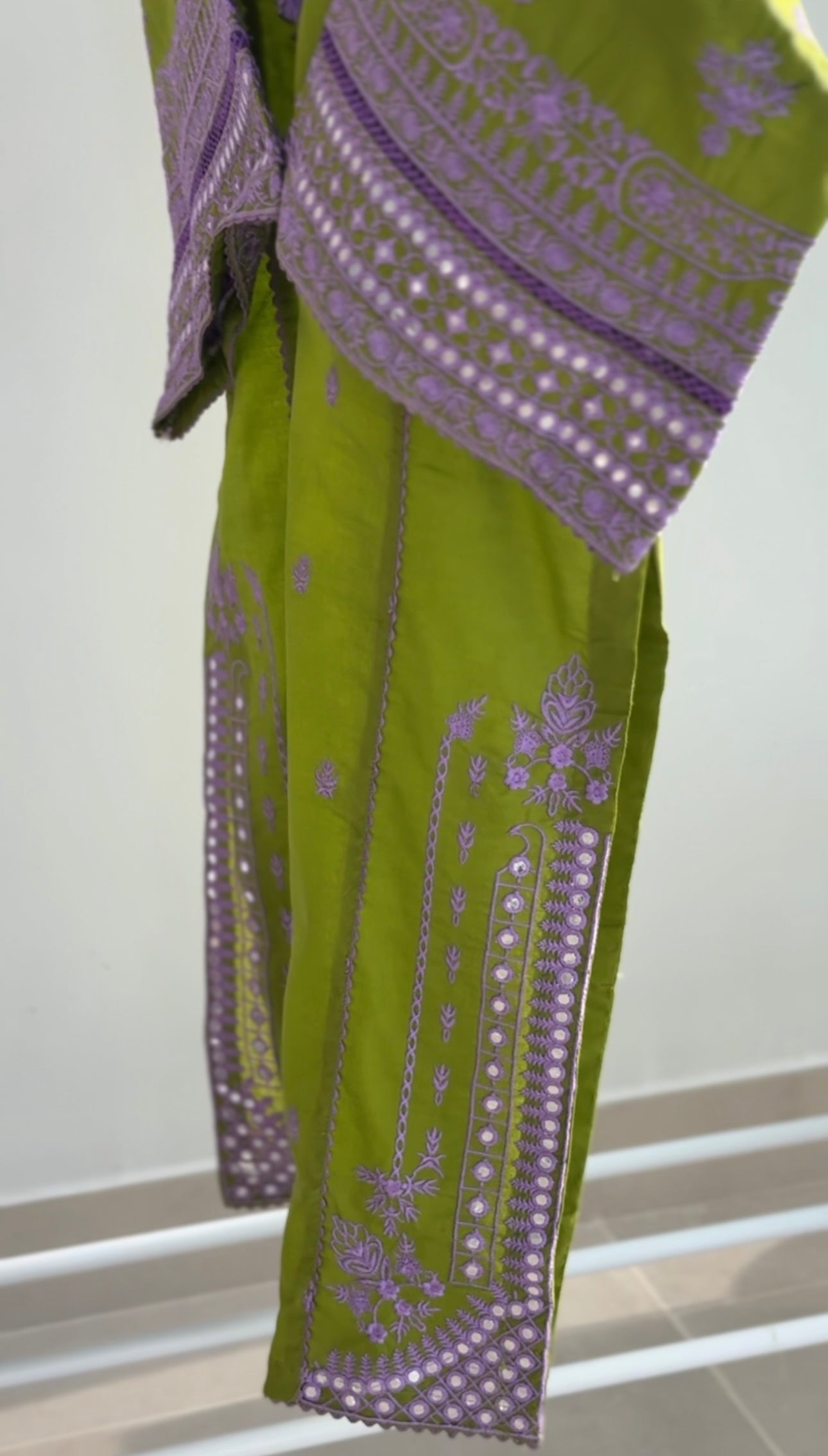 Embroiza Pakistani Modern Two Piece Suit-Matcha