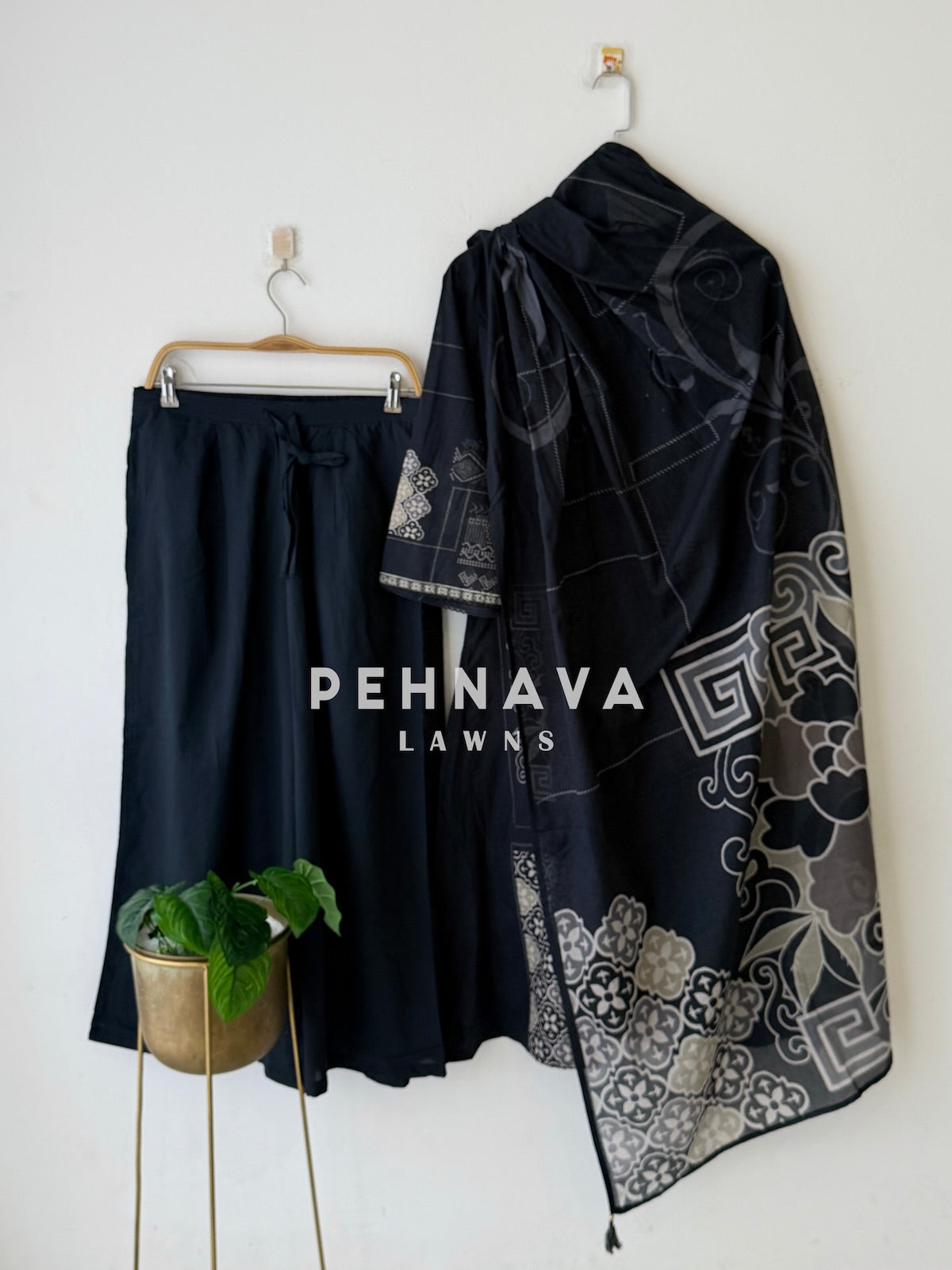 Cotton Printed Three Piece Set-1103 - Pehnava Lawns