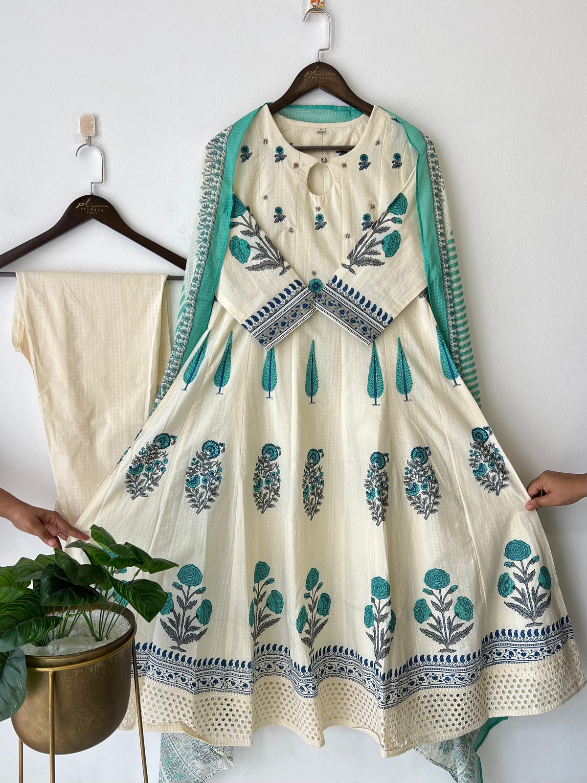 Cotton Floral-Anarkali-3589 - Pehnava Lawns