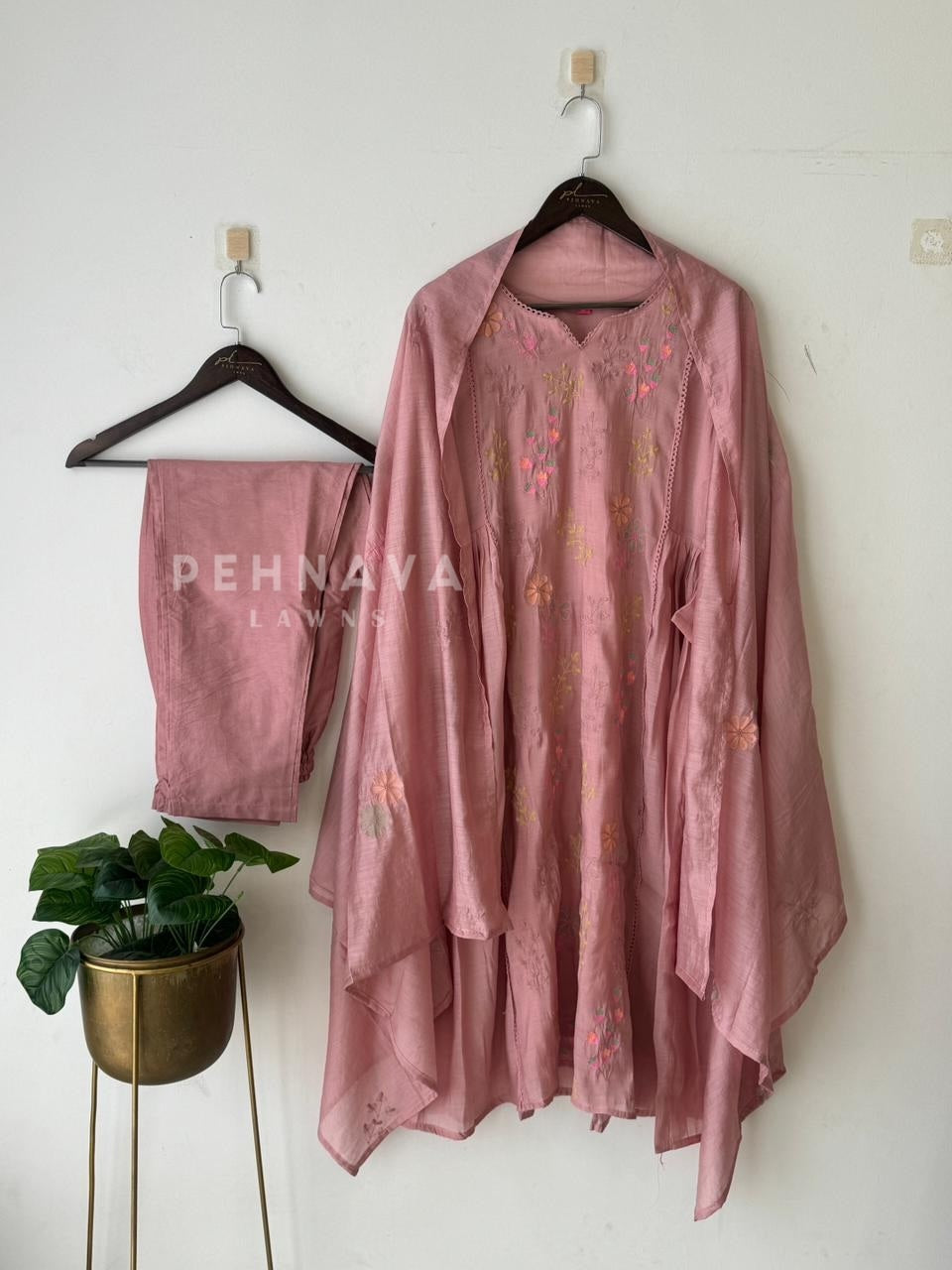 Floral Chanderi Ethnic suit 3187 JS16