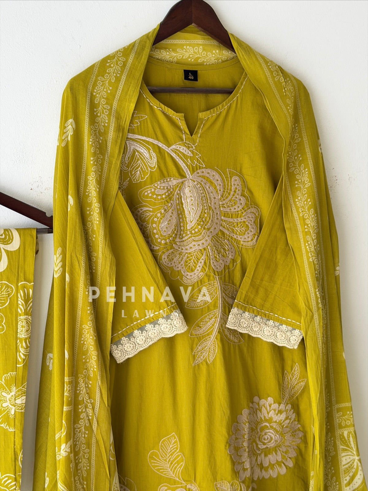 Floral Embroidered Cotton Suit Set 2599