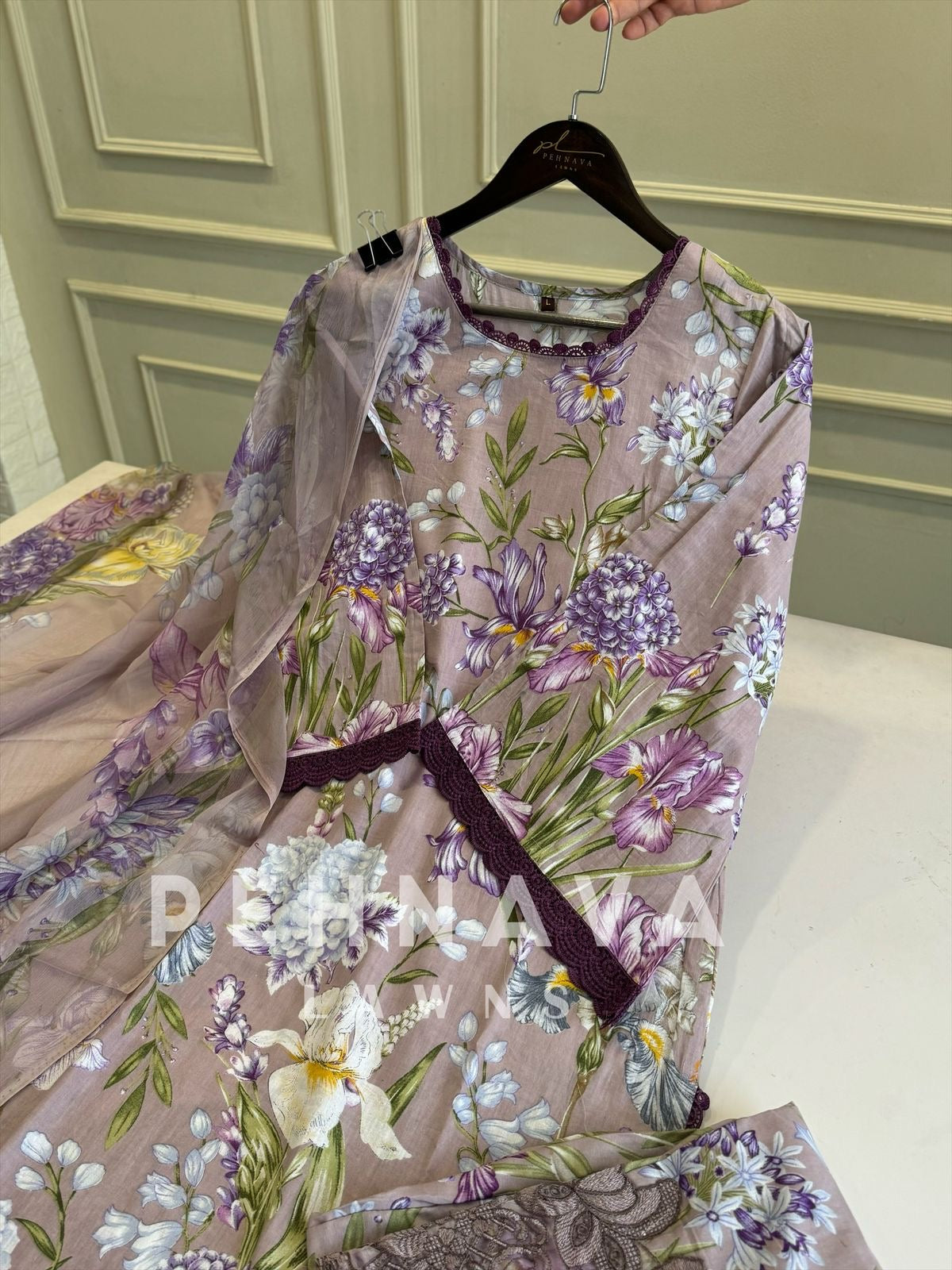 Floral Print Lawn Suit with Printed Dupatta-Chiffon/Cotton