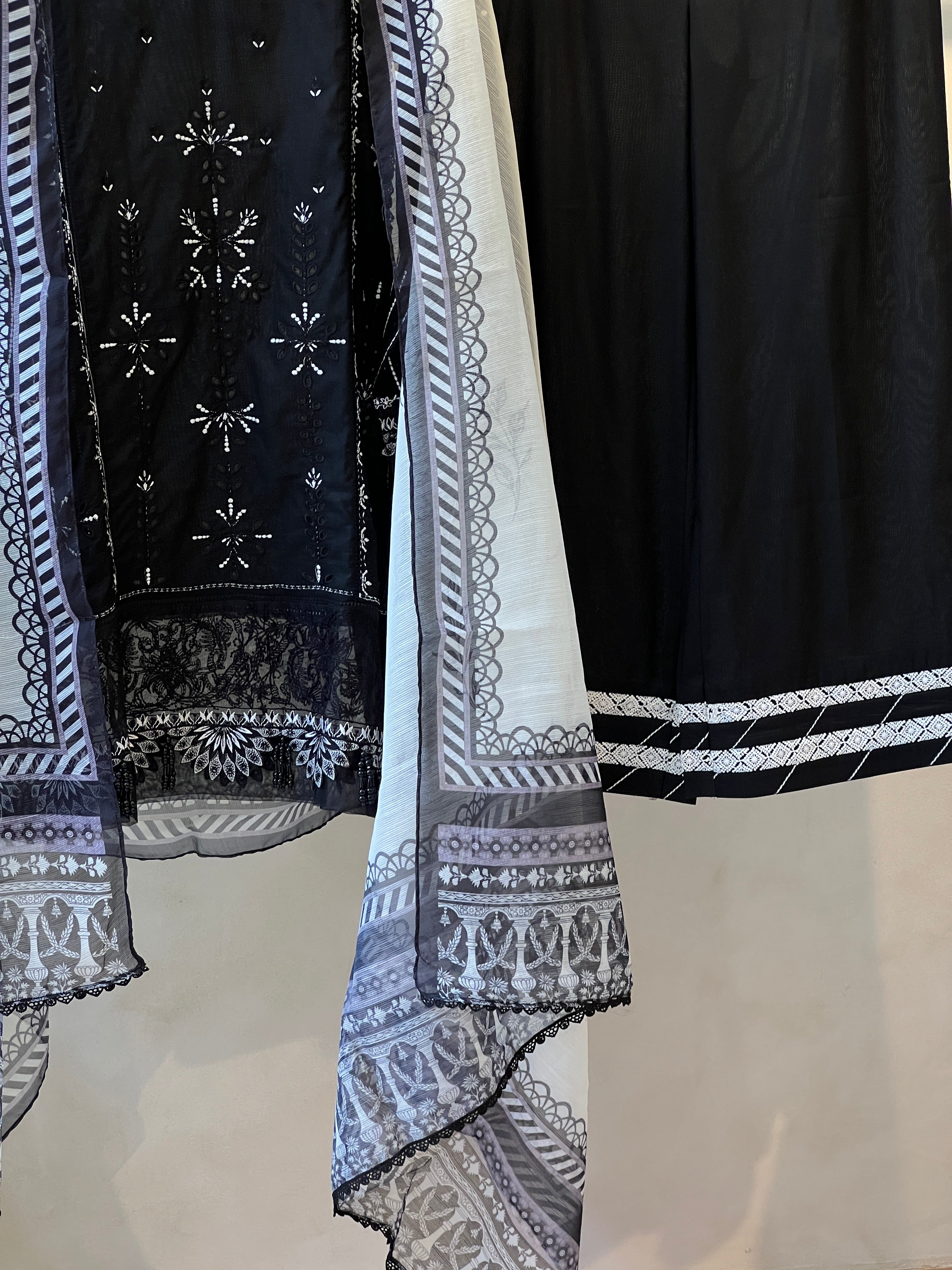 Azzal luxurious stitched embroidered suit - SABLE