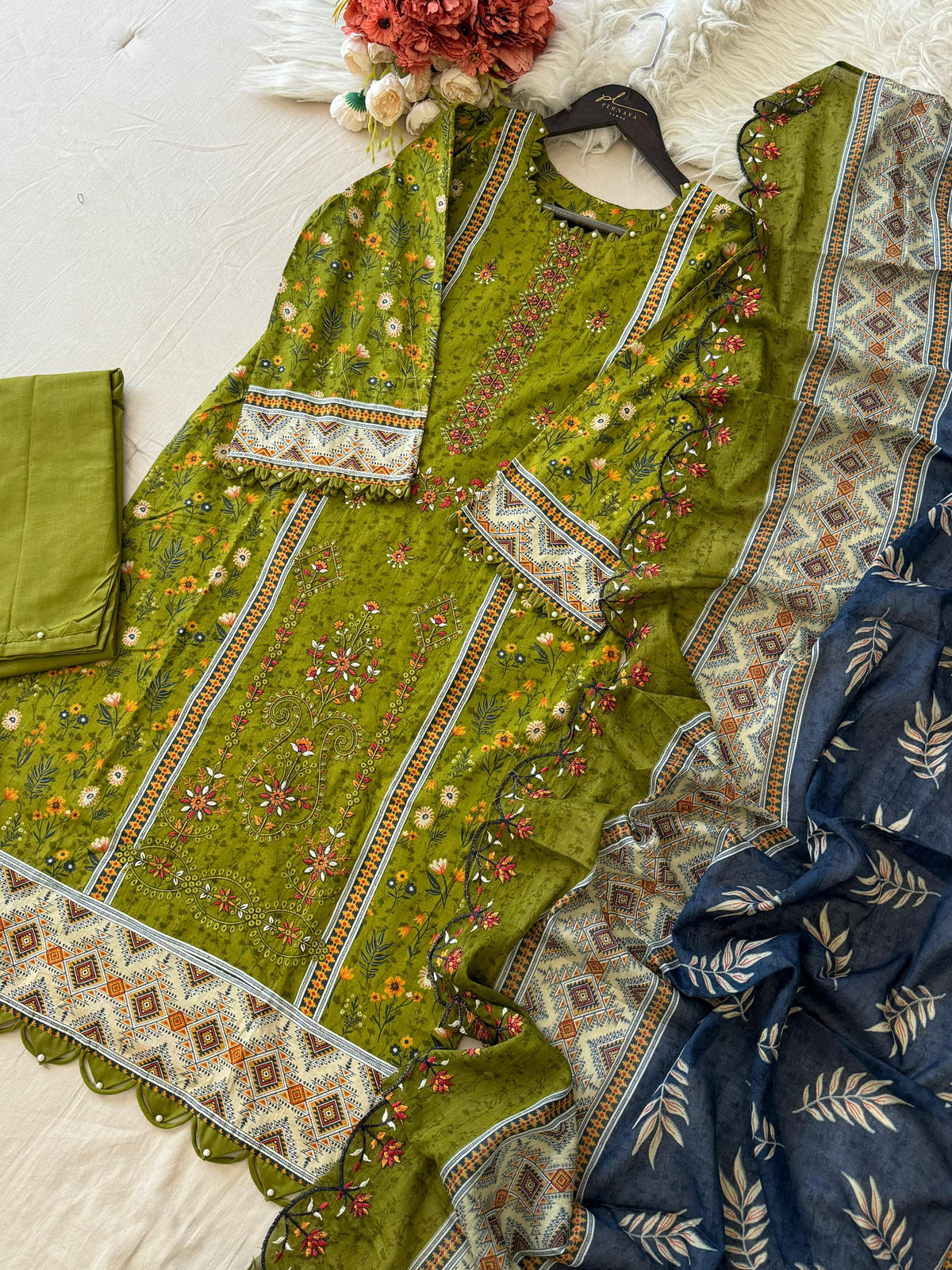 Casual Embroidered Pakistani Suit-6