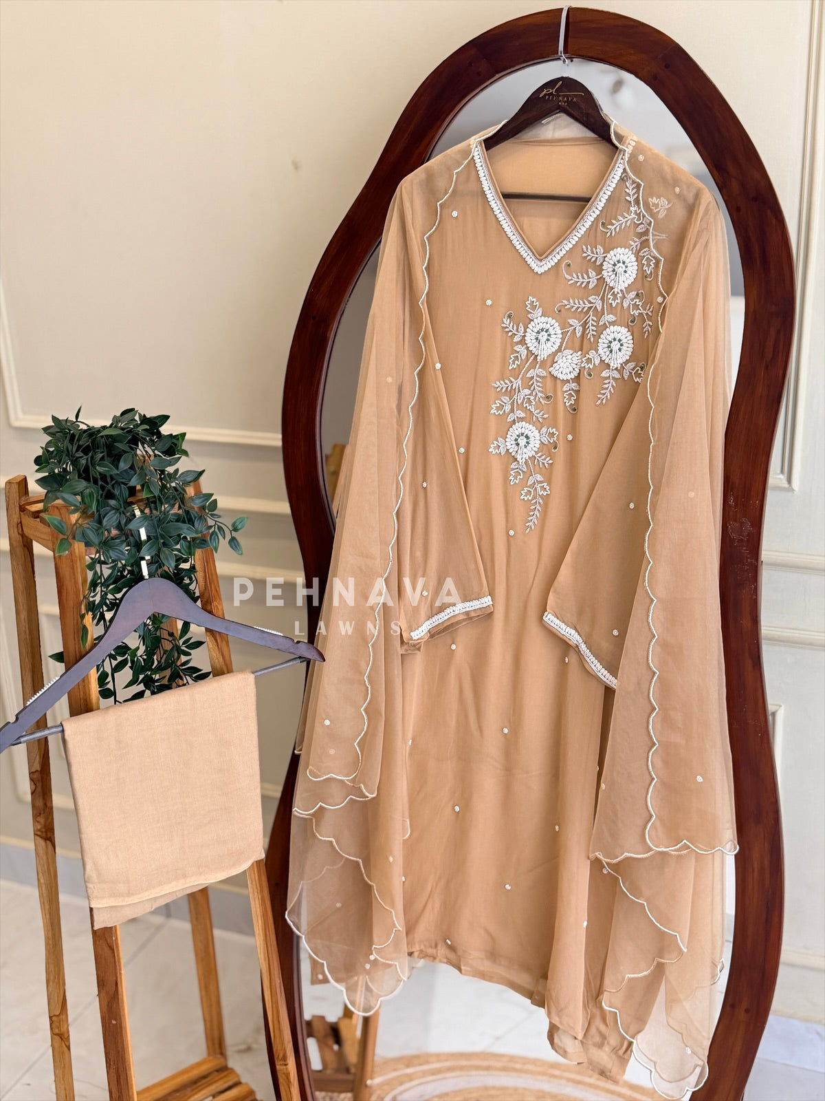 Premium handworked Suit No.25