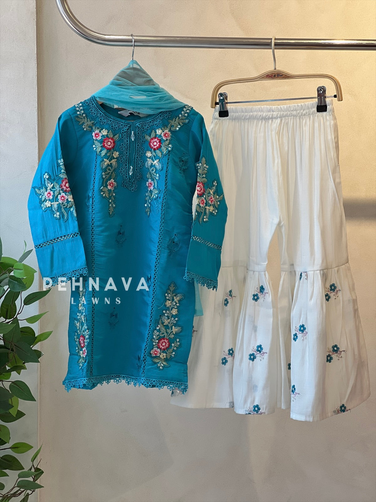Kids sharara party wear -ready to wear-25-22 - Pehnava Lawns
