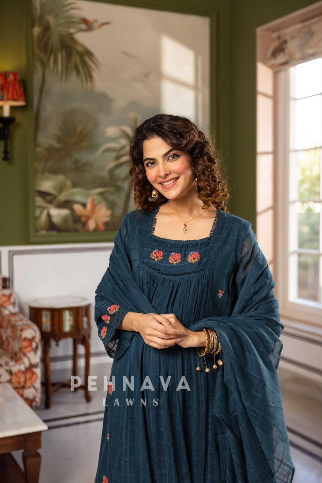 Floral Embroidered Anarkali Suit(7-10 Days Dispatching Time)